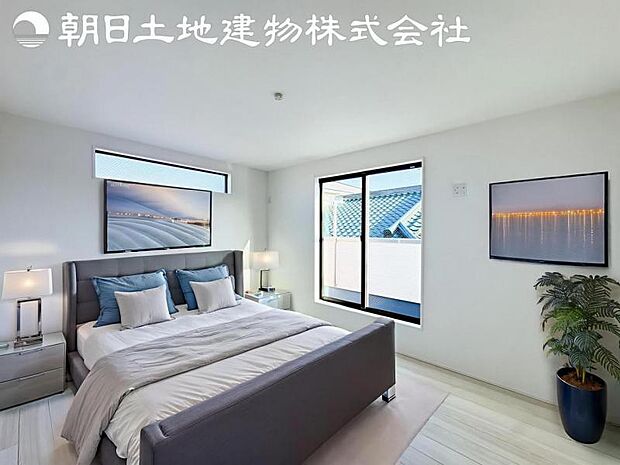 【寝室】道行く人の視線を気にせず暮らせる安心感。そして窓から見える空がさらなる解放感を演出します。※家具等はCG合成です。