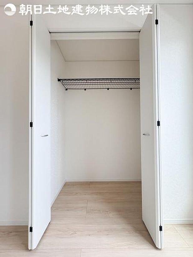 【収納】全居室に収納を完備しておりますので、すっきりとした空間を最大限活用出来ます。