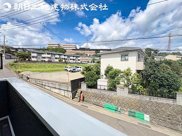 【眺望】眺望は視界を遮る建物がございませんので四季折々の素敵なシティービューが楽しめます。