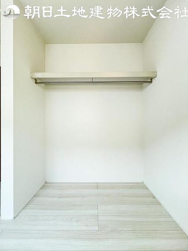 【収納】全居室に収納を完備しておりますので、すっきりとした空間を最大限活用出来ます。