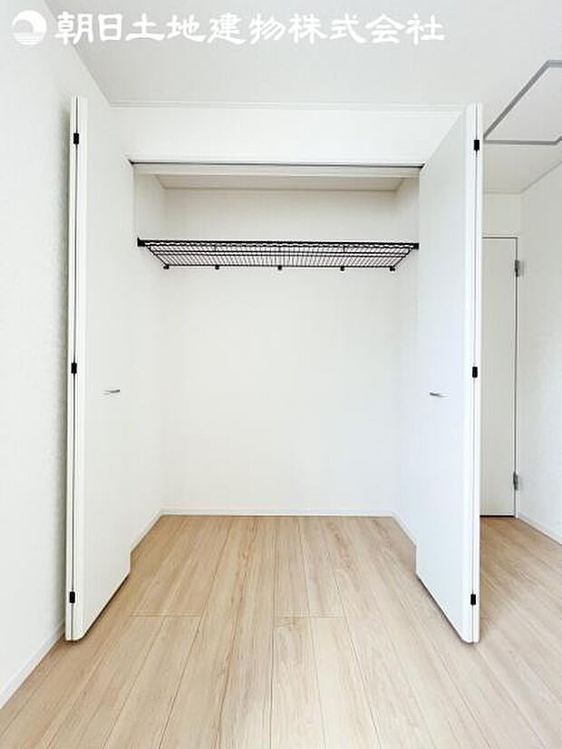 【収納】全居室に収納を完備しておりますので、すっきりとした空間を最大限活用出来ます。