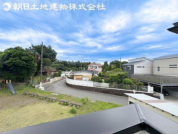 【眺望】眺望は視界を遮る建物がございませんので四季折々の素敵なシティービューが楽しめます。