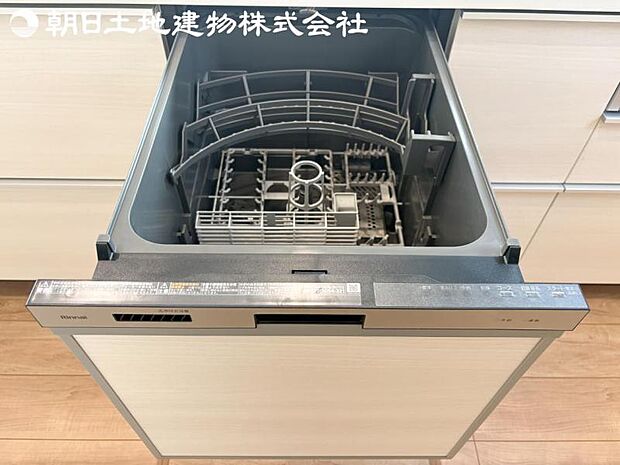 【ビルトイン食洗器】手洗いより楽以外に、手洗いでは難しい50度以上の高温できれいに洗えて更に除菌効果も。