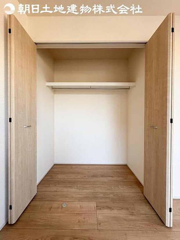 【収納】全居室に収納を完備しておりますので、すっきりとした空間を最大限活用出来ます。