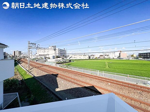 【眺望】眺望は視界を遮る建物がございませんので四季折々の素敵なシティービューが楽しめます。