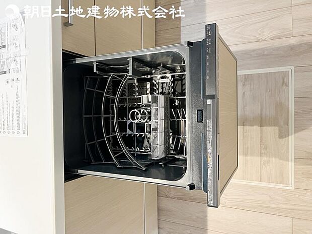 【ビルトイン食洗器】手洗いより楽以外に、手洗いでは難しい50度以上の高温できれいに洗えて更に除菌効果も。