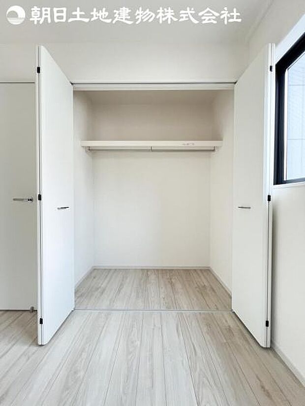 【収納】全居室に収納を完備しておりますので、すっきりとした空間を最大限活用出来ます。