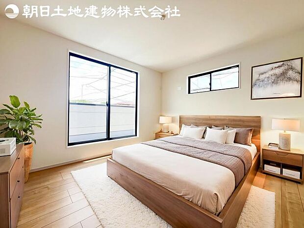 【寝室】開口部いっぱいから取り入れた柔らかな日差しとフローリングの色味が調和し快適空間を演出します。※家具等はCG合成です。