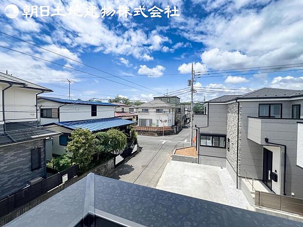 【眺望】眺望は視界を遮る建物がございませんので四季折々の素敵なシティービューが楽しめます。