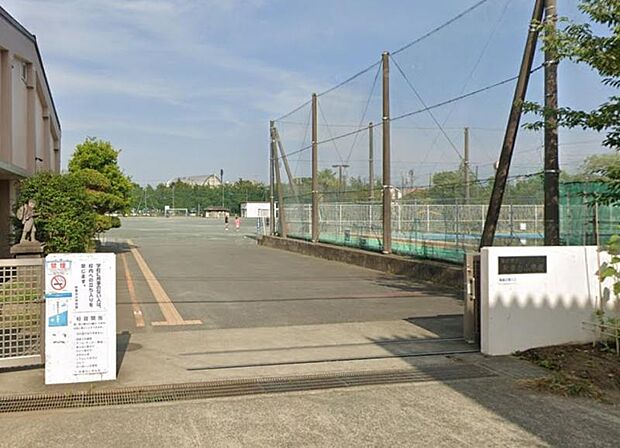 【藤沢市立秋葉台小学校】700m
