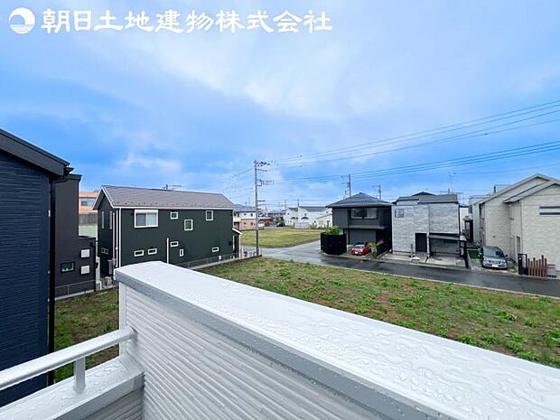 【眺望】眺望は視界を遮る建物がございませんので四季折々の素敵なシティービューが楽しめます。