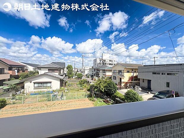 【眺望】眺望は視界を遮る建物がございませんので四季折々の素敵なシティービューが楽しめます。