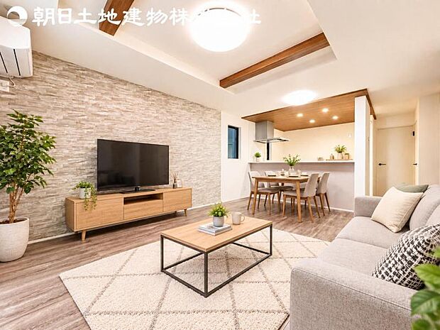 【リビング】静寂も喧騒も楽しめるご家族のお気に入りの大空間。いつまでもその場にいたくなる心地よさがご家族を繋げます。※家具や小物等はCG合成です。