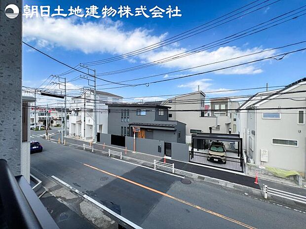 【眺望】眺望は視界を遮る建物がございませんので四季折々の素敵なシティービューが楽しめます。