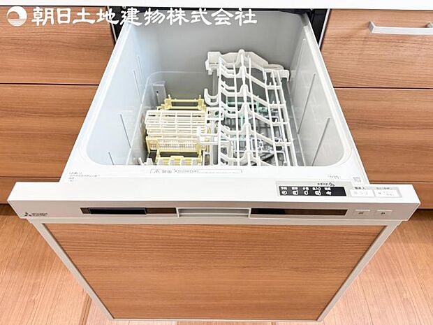 【ビルトイン食洗器】手洗いより楽以外に、手洗いでは難しい50度以上の高温できれいに洗えて更に除菌効果も。