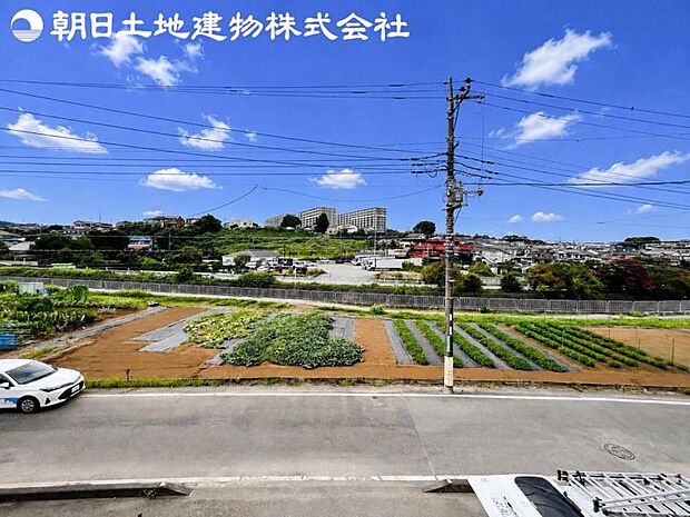 【眺望】眺望は視界を遮る建物がございませんので四季折々の素敵なシティービューが楽しめます。