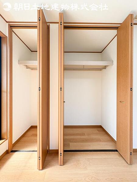 【収納】全居室に収納を完備しておりますので、すっきりとした空間を最大限活用出来ます。