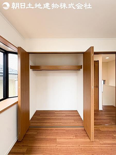 【収納】全居室に収納を完備しておりますので、すっきりとした空間を最大限活用出来ます。