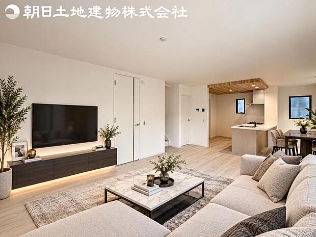 【リビング】静寂も喧騒も楽しめるご家族のお気に入りの大空間。いつまでもその場にいたくなる心地よさがご家族を繋げます。※家具や小物等はCG合成です。