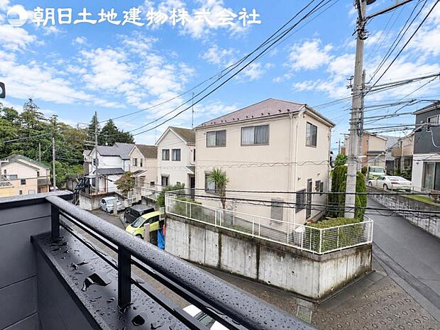 【眺望】眺望は視界を遮る建物がございませんので四季折々の素敵なシティービューが楽しめます。