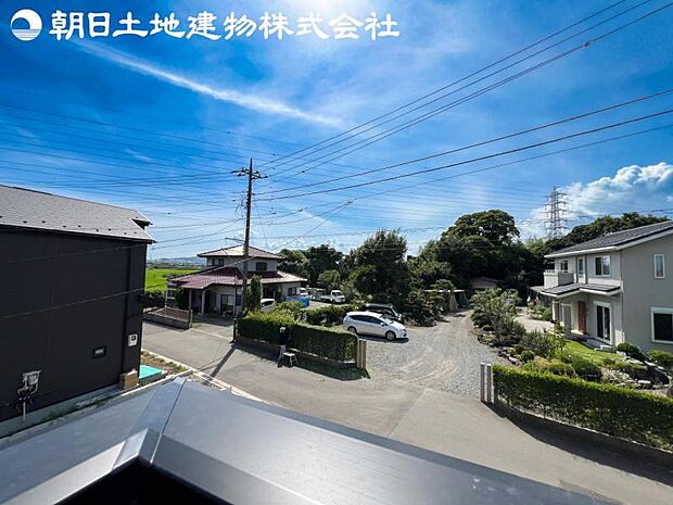 【眺望】眺望は視界を遮る建物がございませんので四季折々の素敵なシティービューが楽しめます。