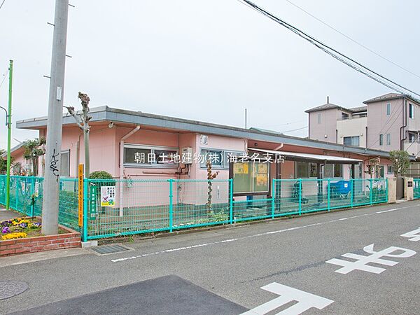 さがみ野駅から徒歩7分と立地がいいです。 目の前が広い歩道になっているので、車の通りなど危険を心配せずに安全です。