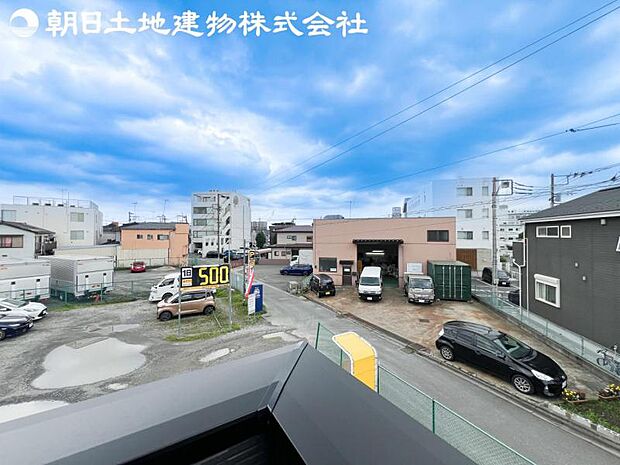 【眺望】眺望は視界を遮る建物がございませんので四季折々の素敵なシティービューが楽しめます。