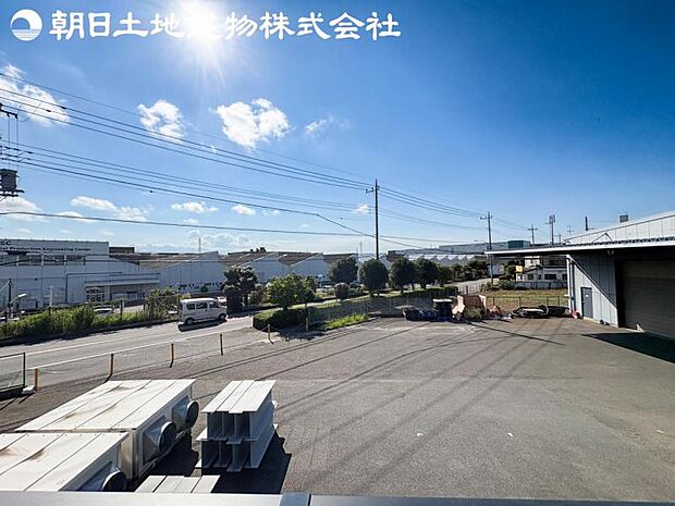 【眺望】眺望は視界を遮る建物がございませんので四季折々の素敵なシティービューが楽しめます。