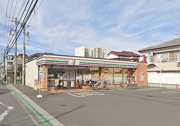駐車場があるので便利です。店内もきれいです。