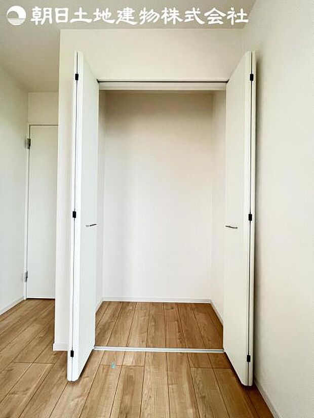【収納】全居室に収納を完備しておりますので、すっきりとした空間を最大限活用出来ます。