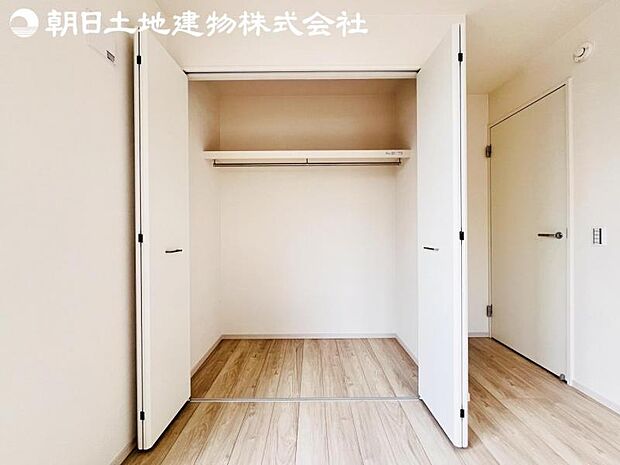 【収納】全居室に収納を完備しておりますので、すっきりとした空間を最大限活用出来ます。