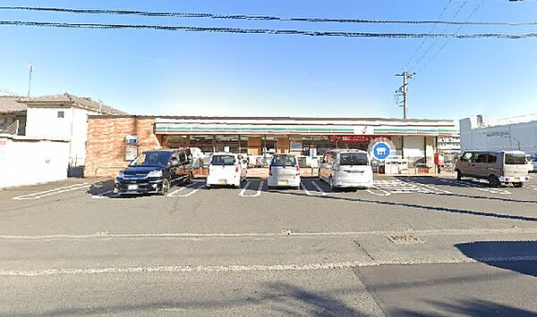 店員さんの対応もよく、駐車場も広いので便利です。