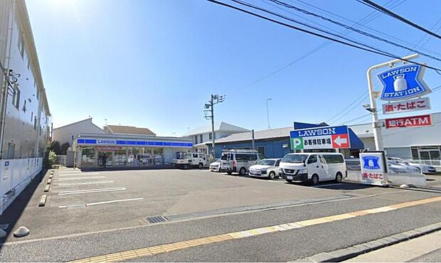 駐車場が停めやすいです。パンの種類が多いです。店内も清潔です。
