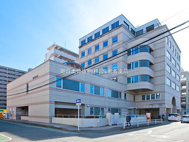 駅から近く、駐車場もあります。比較的待ち時間も短めです。