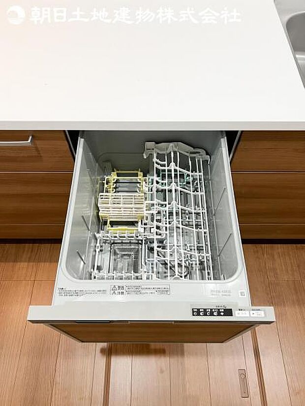 【ビルトイン食洗器】手洗いより楽以外に、手洗いでは難しい50度以上の高温できれいに洗えて更に除菌効果も。