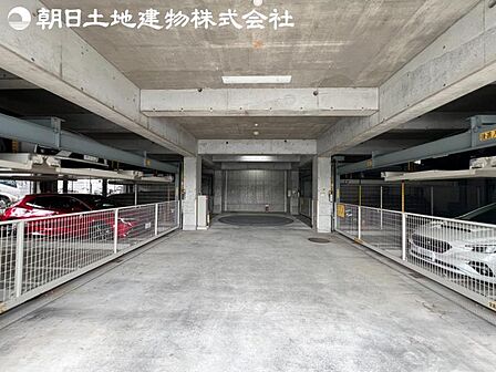 【駐車場】※空き状況は都度ご確認ください。