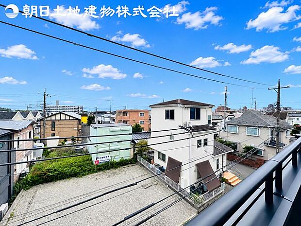 【眺望】眺望は視界を遮る建物がございませんので四季折々の素敵なシティービューが楽しめます。