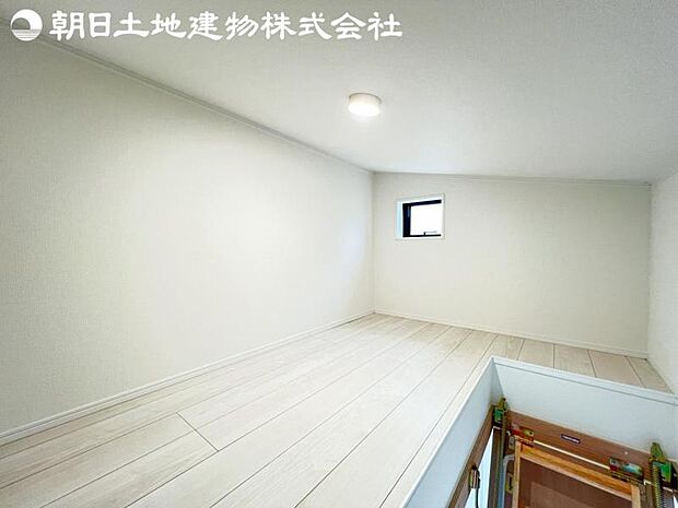 【小屋裏収納】季節ものの家電など荷物をしまっておける便利な小屋裏収納です。