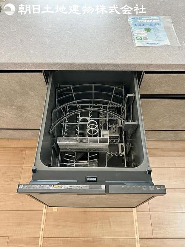 【ビルトイン食洗器】手洗いより楽以外に、手洗いでは難しい50度以上の高温できれいに洗えて更に除菌効果も。