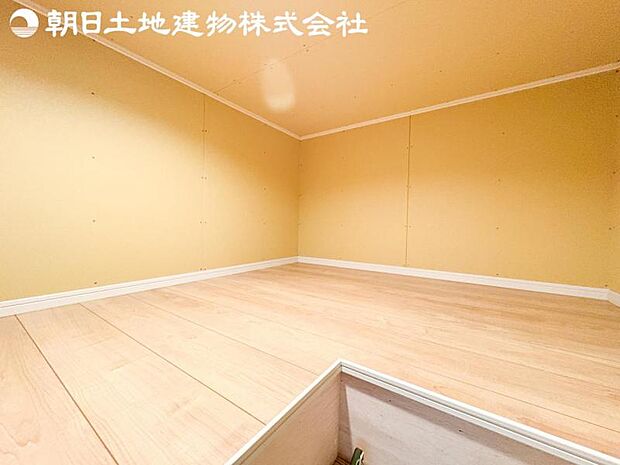 【小屋裏収納】季節ものの家電など荷物をしまっておける便利な小屋裏収納です。