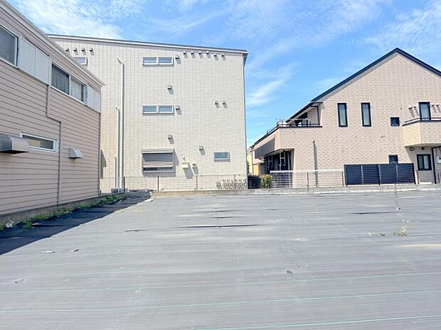 土地面積49.93坪。お子様とキャッチボール、大勢でBBQなどの夢が叶います。