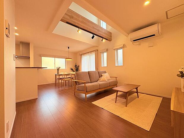 【LDK】注文住宅仕様のお家となります！まずは是非ご内見ください！※家具はイメージの為、付属しません。