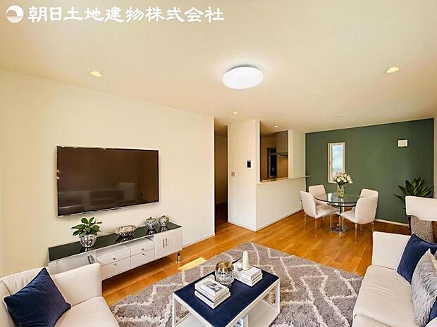 【LDK】大切なご家族が集まるからこそＬＤＫはこだわりたい！休日はおひさまの光をたっぷりと取りこめるリビングでゆったりと過ごしませんか？※家具はＣＧ合成の為付属しません。