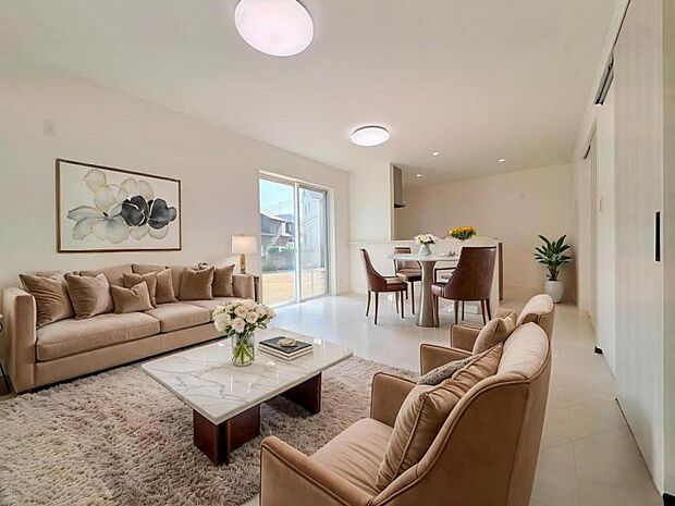 【LDK】開放感があるリビングとなりますので、家具の配置にも困りません！※家具はＣＧ合成の為付属しません。