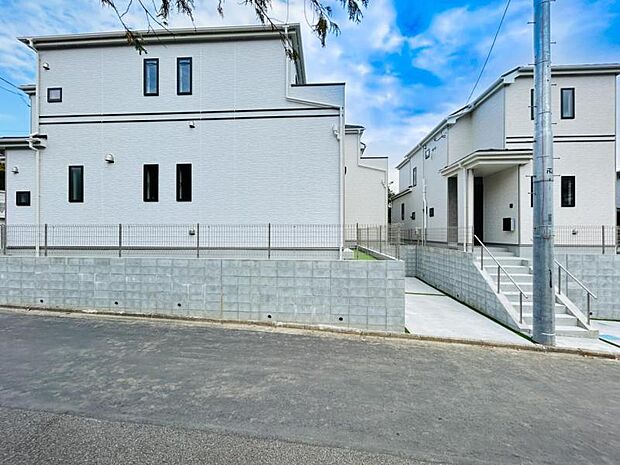 【現地外観】室内完成済みです!いつでもご内見可能です!!