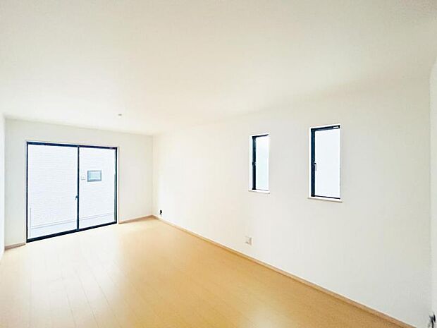 【LDK】大切なご家族が集まるからこそLDKはこだわりたい!休日はおひさまの光をたっぷりと取りこめるリビングでゆったりと過ごしませんか?