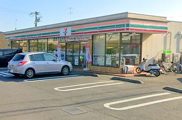 【セブンイレブン 厚木妻田北3丁目店】490m 車通りの多い道路に面しているため、多くのお客様が利用されています。駐車場は広く完備されています。