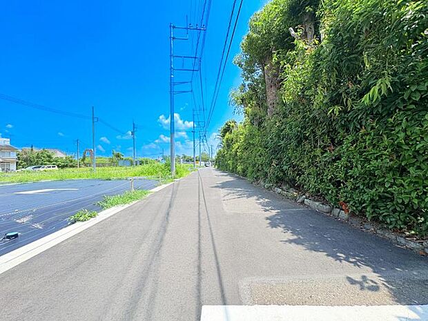 【現地写真】全13区画の大型分譲地となります!