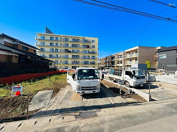 【現地外観：令和8年1月末完成予定】※同メーカーのモデルハウスございます。