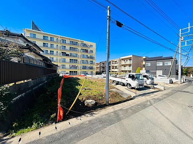 【現地外観：令和8年1月末完成予定】※同メーカーのモデルハウスございます。